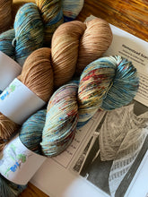 Load image into Gallery viewer, Homestead Scarf Kit - Knit