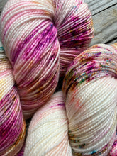 Load image into Gallery viewer, Dottie